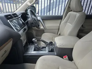 Toyota Land Cruiser Prado 2018 Gold