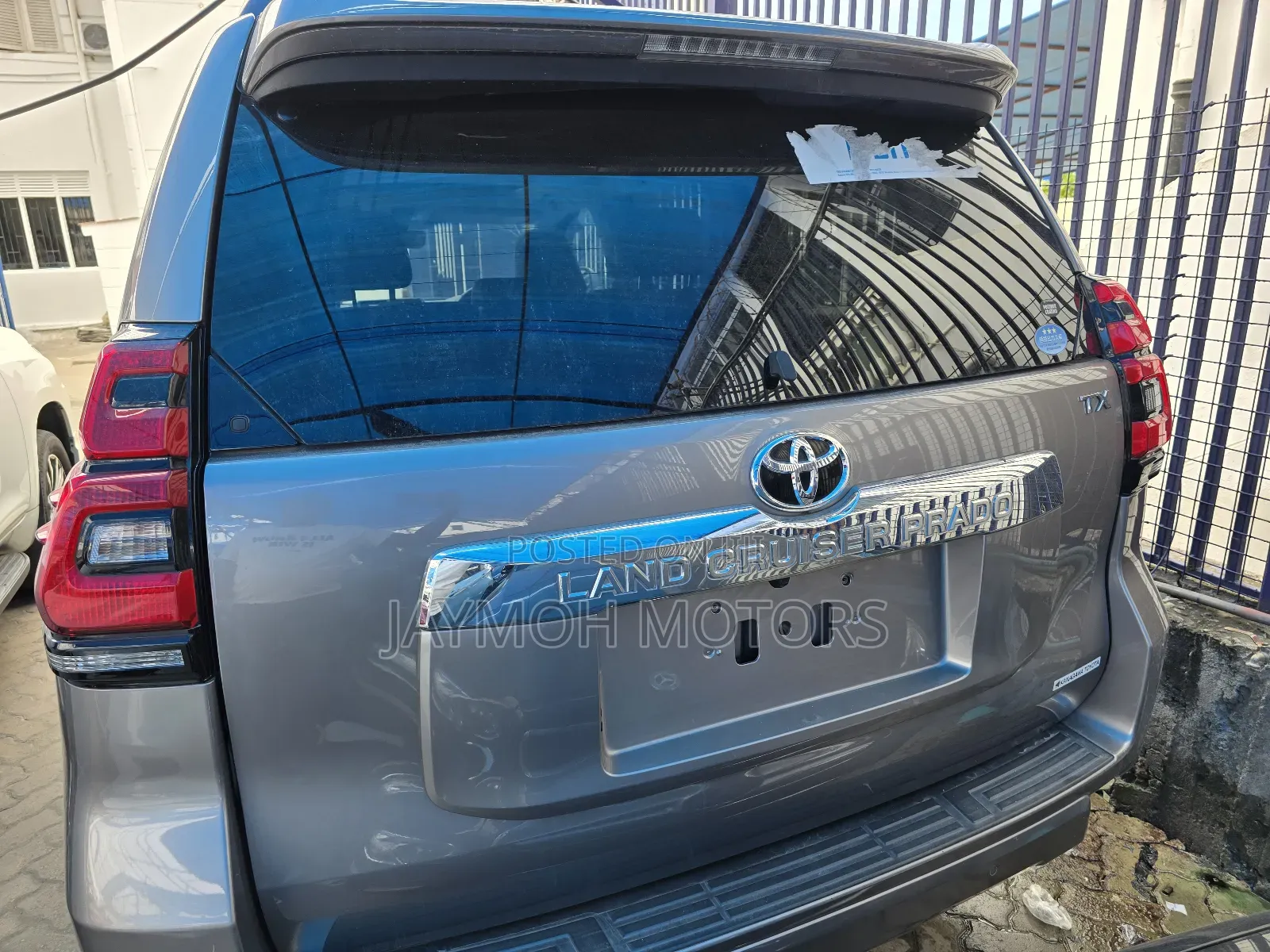 Toyota Land Cruiser Prado 2018 Gold