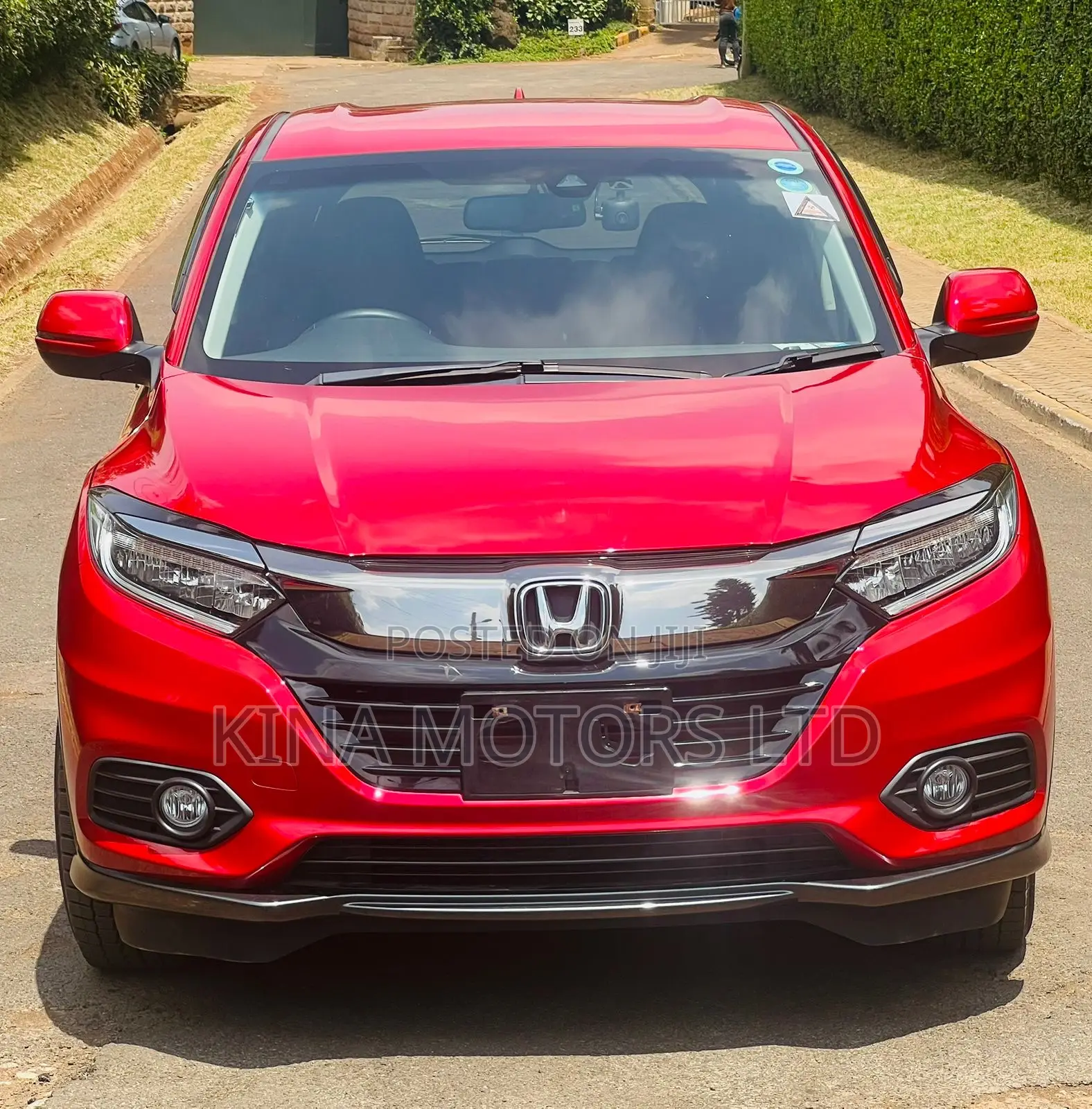 Honda Vezel 1.5 Hybrid 4WD 2018 Red