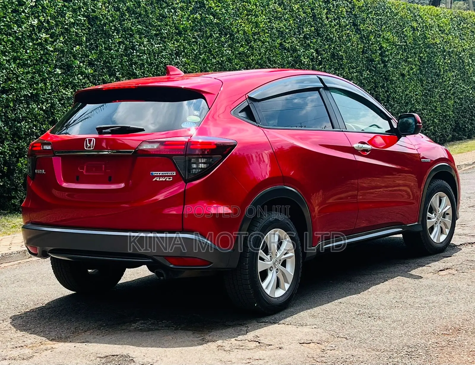 Honda Vezel 1.5 Hybrid 4WD 2018 Red