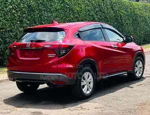 Honda Vezel 1.5 Hybrid 4WD 2018 Red