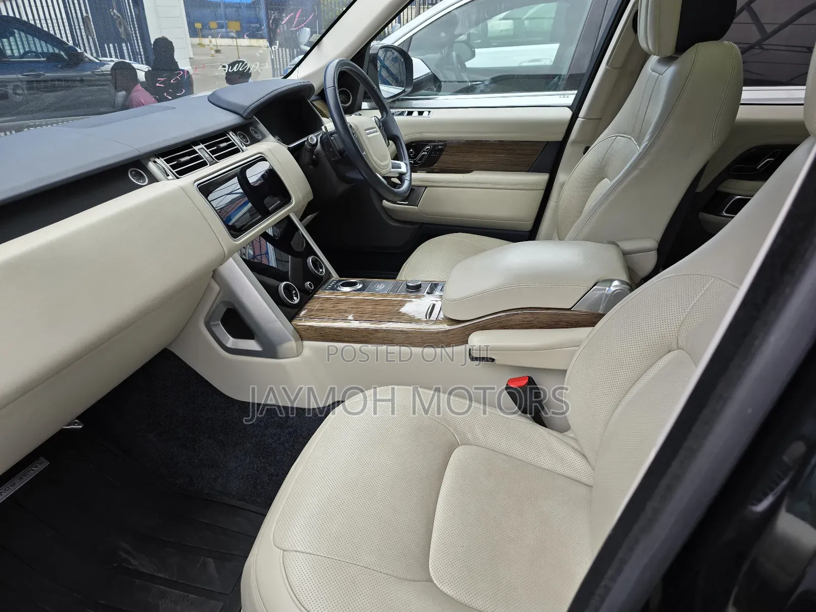 Land Rover Range Rover Vogue 2019 Black