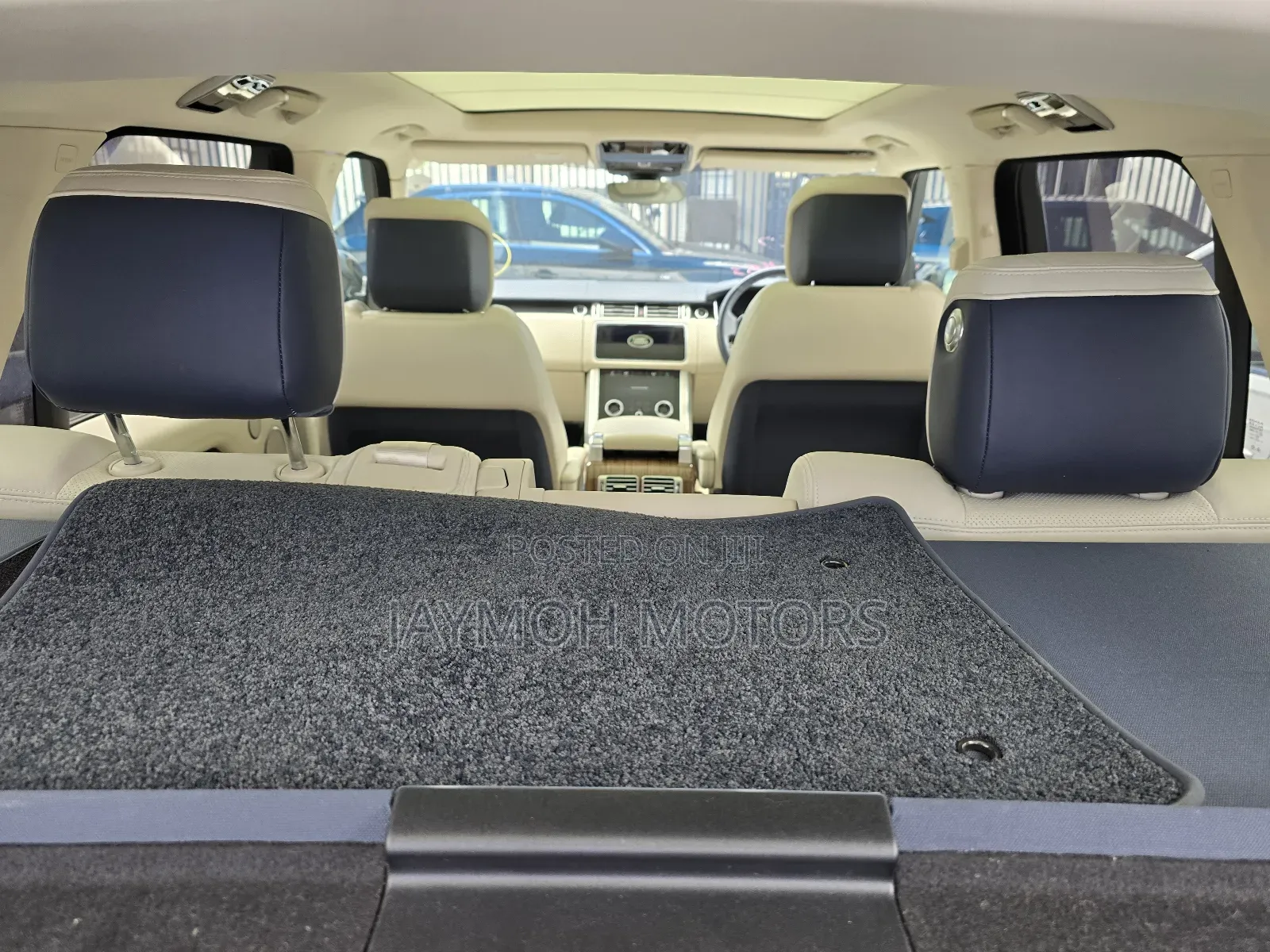 Land Rover Range Rover Vogue 2019 Black