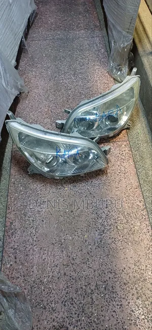 Toyota Rush Non Xenon Headlights
