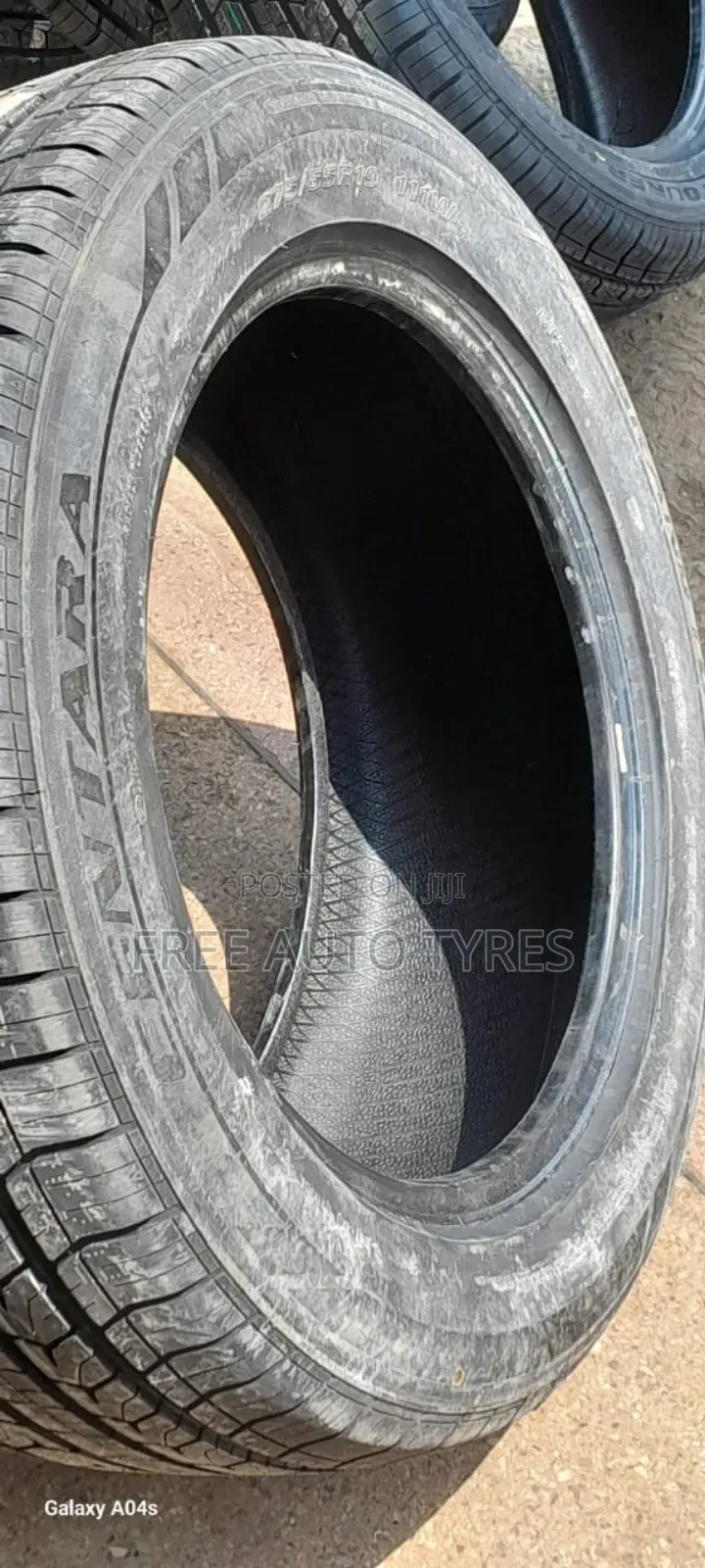 275/55r19 Centara