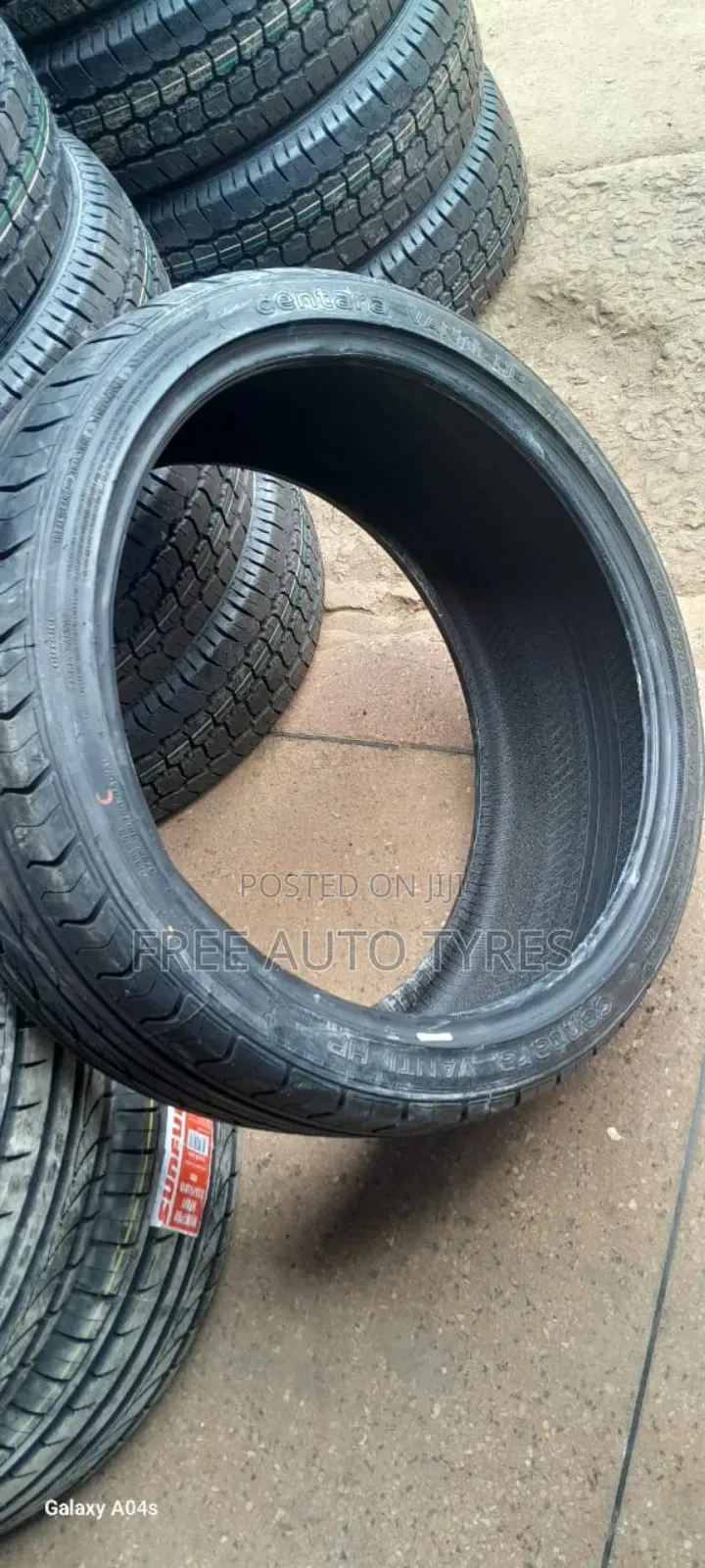 245/35r20 Centara