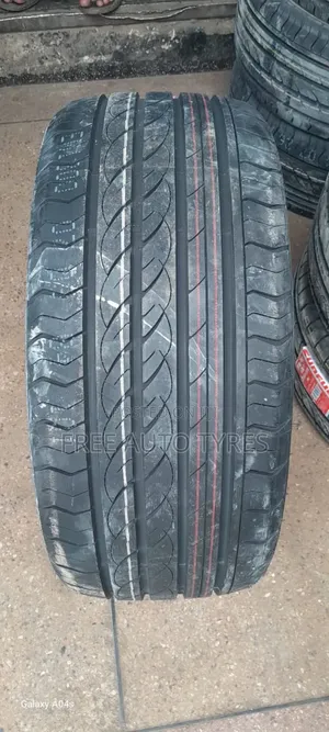 245/35r20 Centara