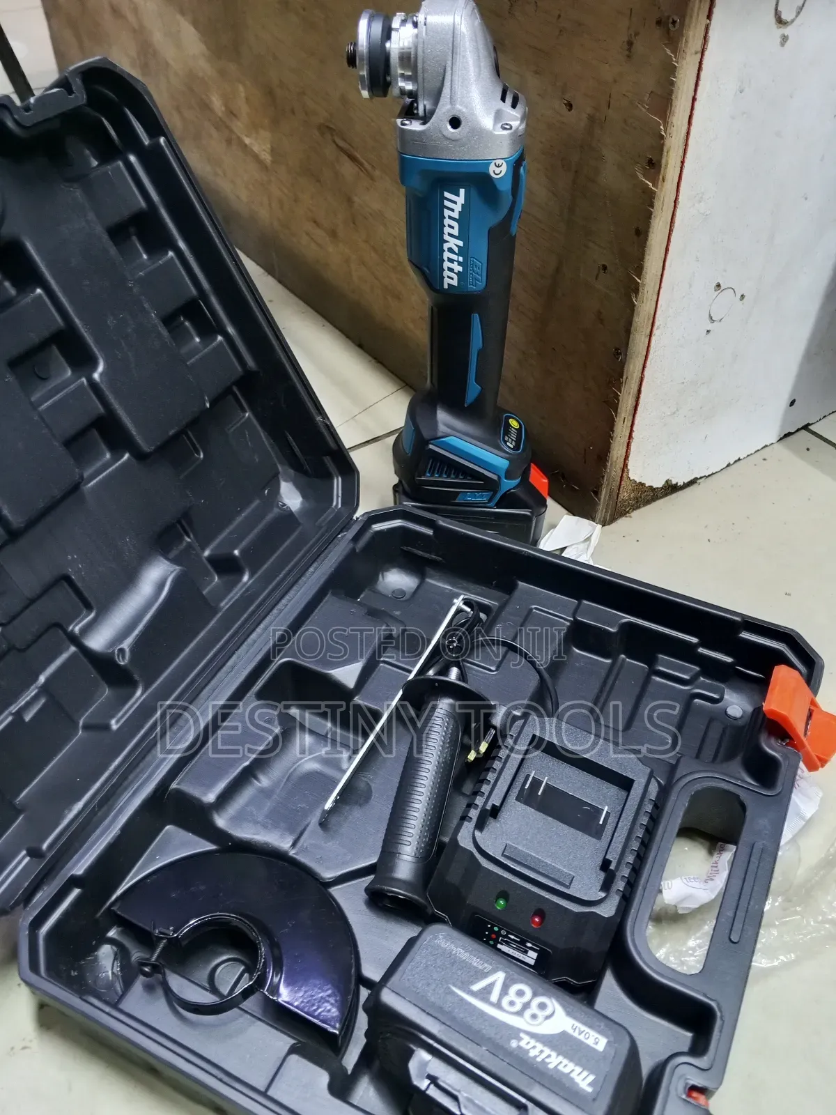 88v Makita Cordless Grinder