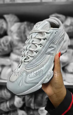 N. B "Astro Dust" /Silver Metallic / Black Cement /