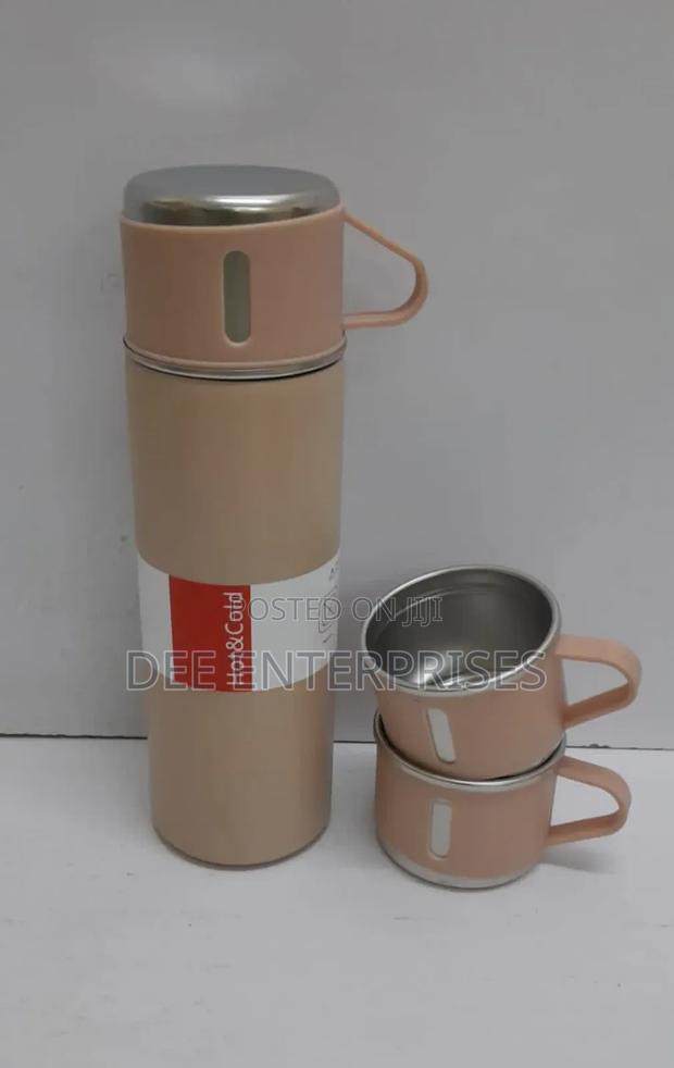 500ml Thermo Flask With 2 Extra Cups