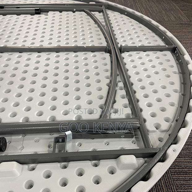 Foldable Table; Round Folding Plastic Banquet Table - thumbnail 4