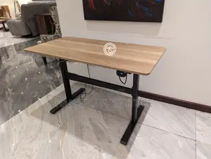 Basic Height Adjustable Table