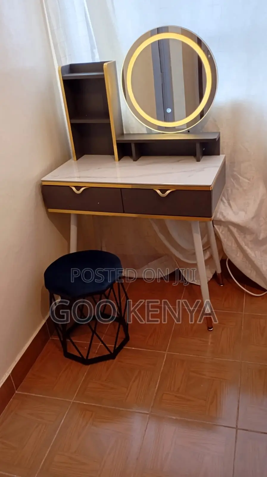 Dressing Table; Modern Slim Vanity Table With Mirror Led
