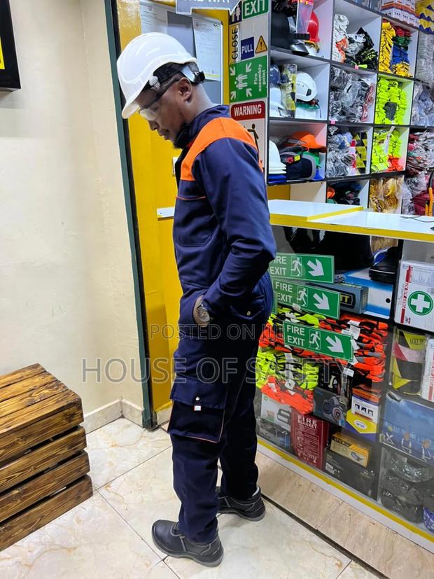 Mixed Colour And Large Pockets With Press Button. - thumbnail 3