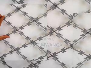 Residential Welded Razor Mesh Wire 30m Long - main view