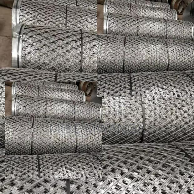 5ft X 30m Roll Welded Razor Mesh