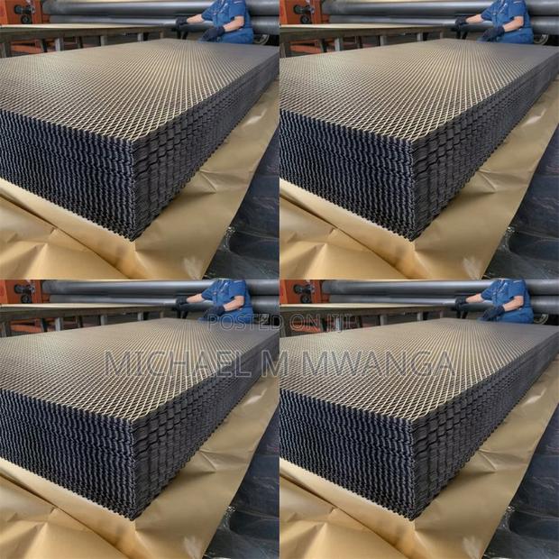 Non-Slip Diamond Heavy Gauge Expanded Metal Mesh