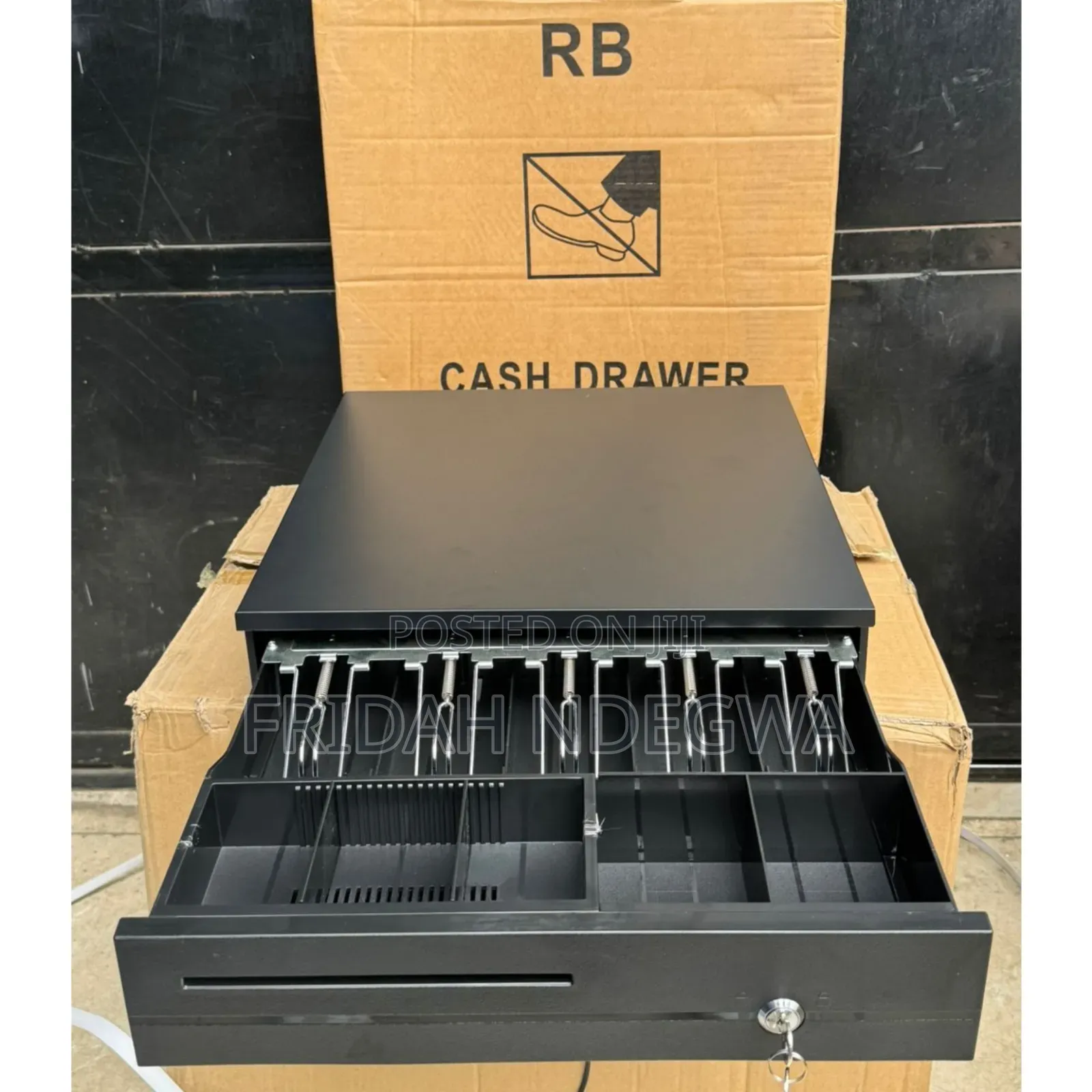 *Automatic Monies 5 Slot Cashdrawer