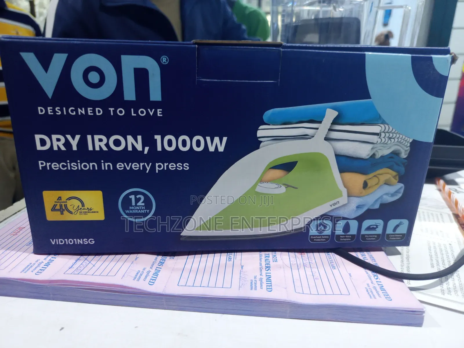 Von Vid101nsg Dry Iron, 1000 Watts – In Green