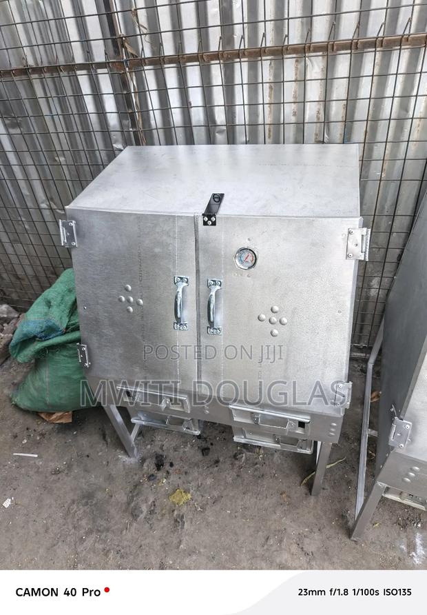 Size 24" Modern Baking Oven - main view