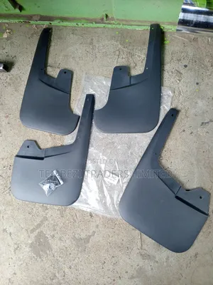 Four Wheel Drive Isuzu Dmax Mudflaps