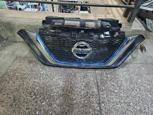Nissan Note 2015/2016/2017/2018/2019/2020 Grille.