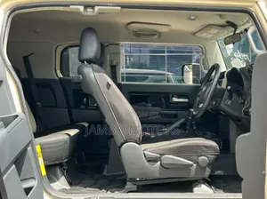 Toyota FJ Cruiser 2019 Beige