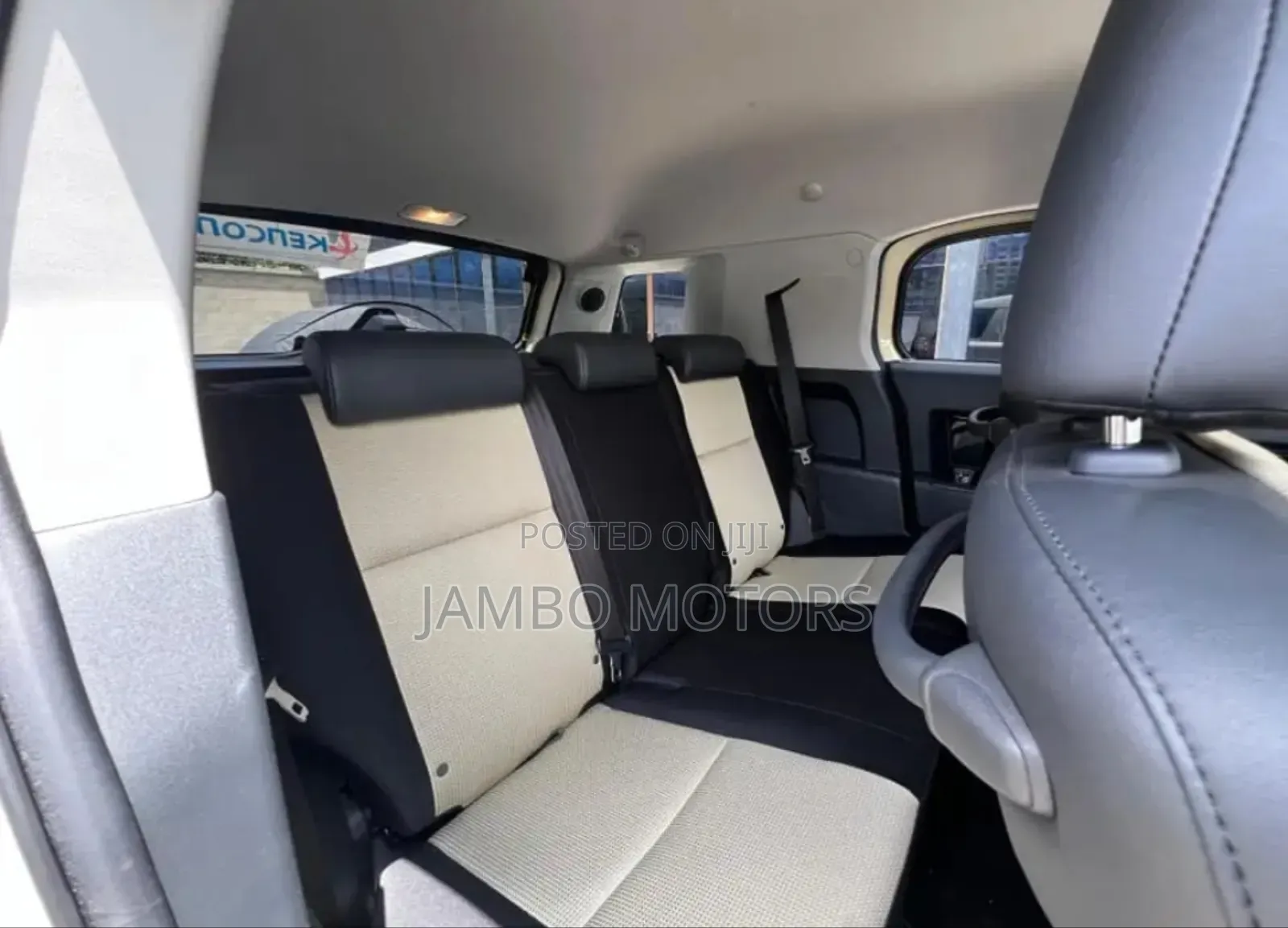 Toyota FJ Cruiser 2019 Beige