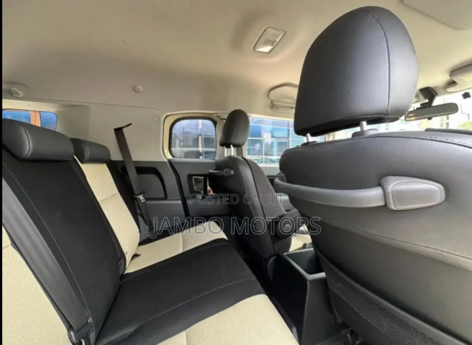 Toyota FJ Cruiser 2019 Beige