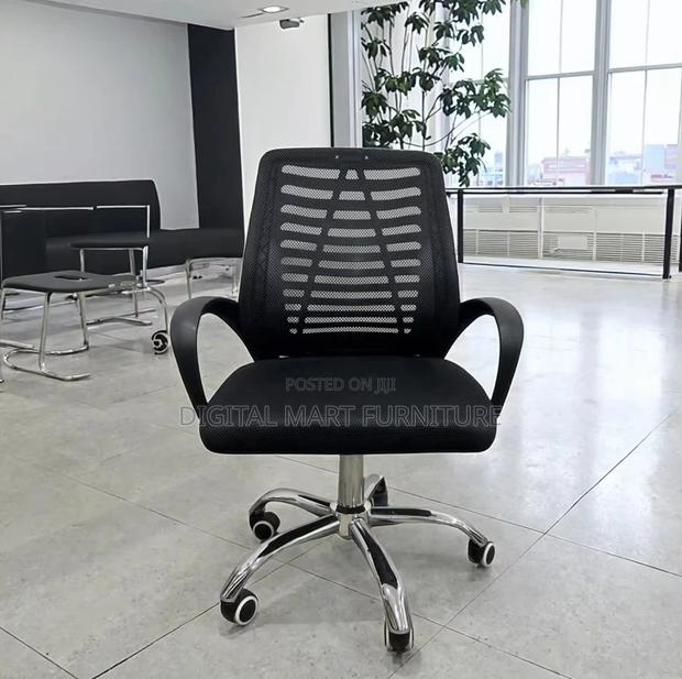 Office Chair: Long Lasting Black Office Chair