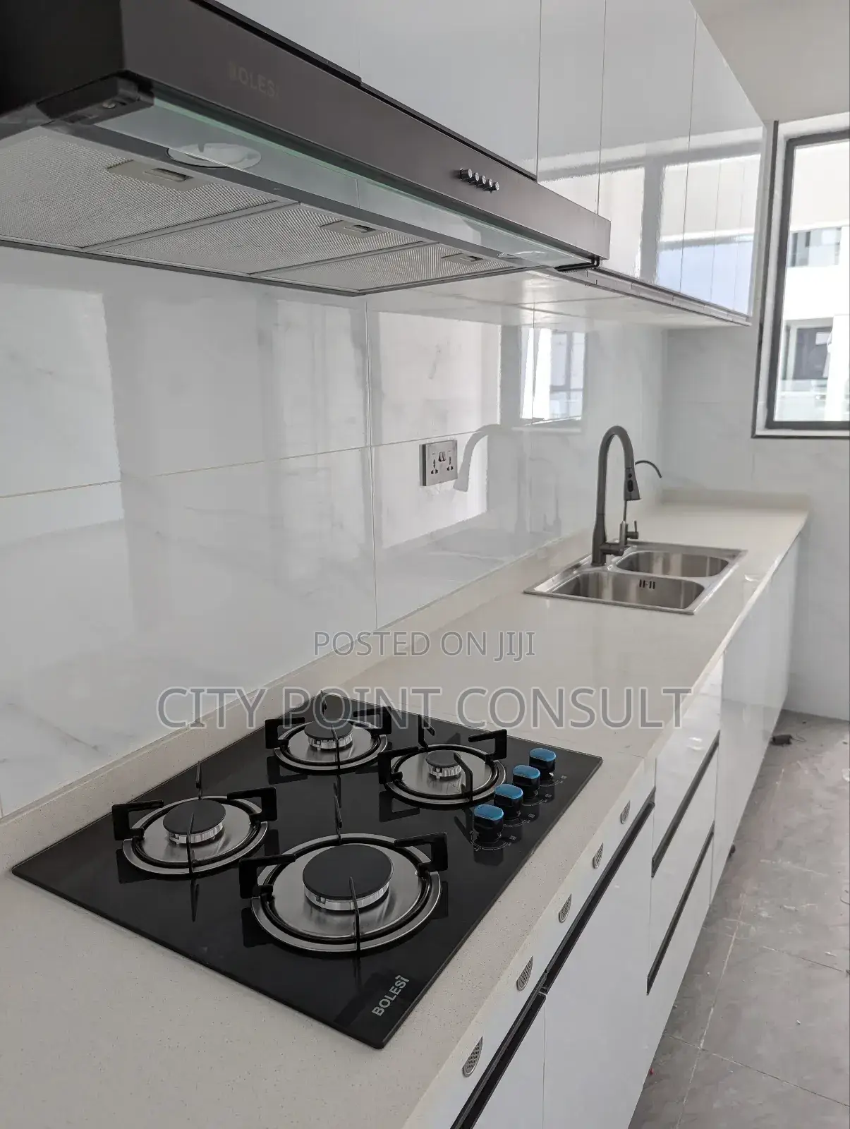 2bdrm Apartment in Valley Arcade for rent