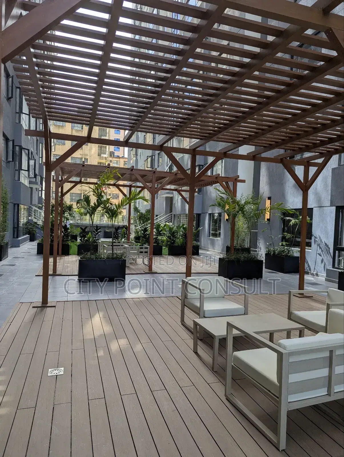 2bdrm Apartment in Valley Arcade for rent
