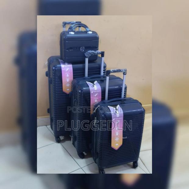 4 in 1 Supreme Unbreakable Suitcase Set - thumbnail 3