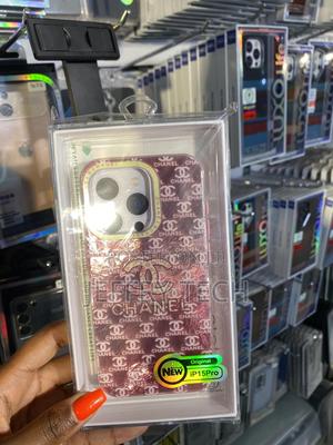 Boazrty iPhone 15 Pro Channel Luxury Back Case - main view