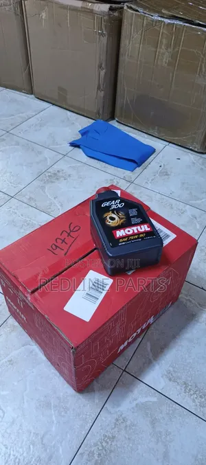 Motul 75w90 Manual Gear Oil.