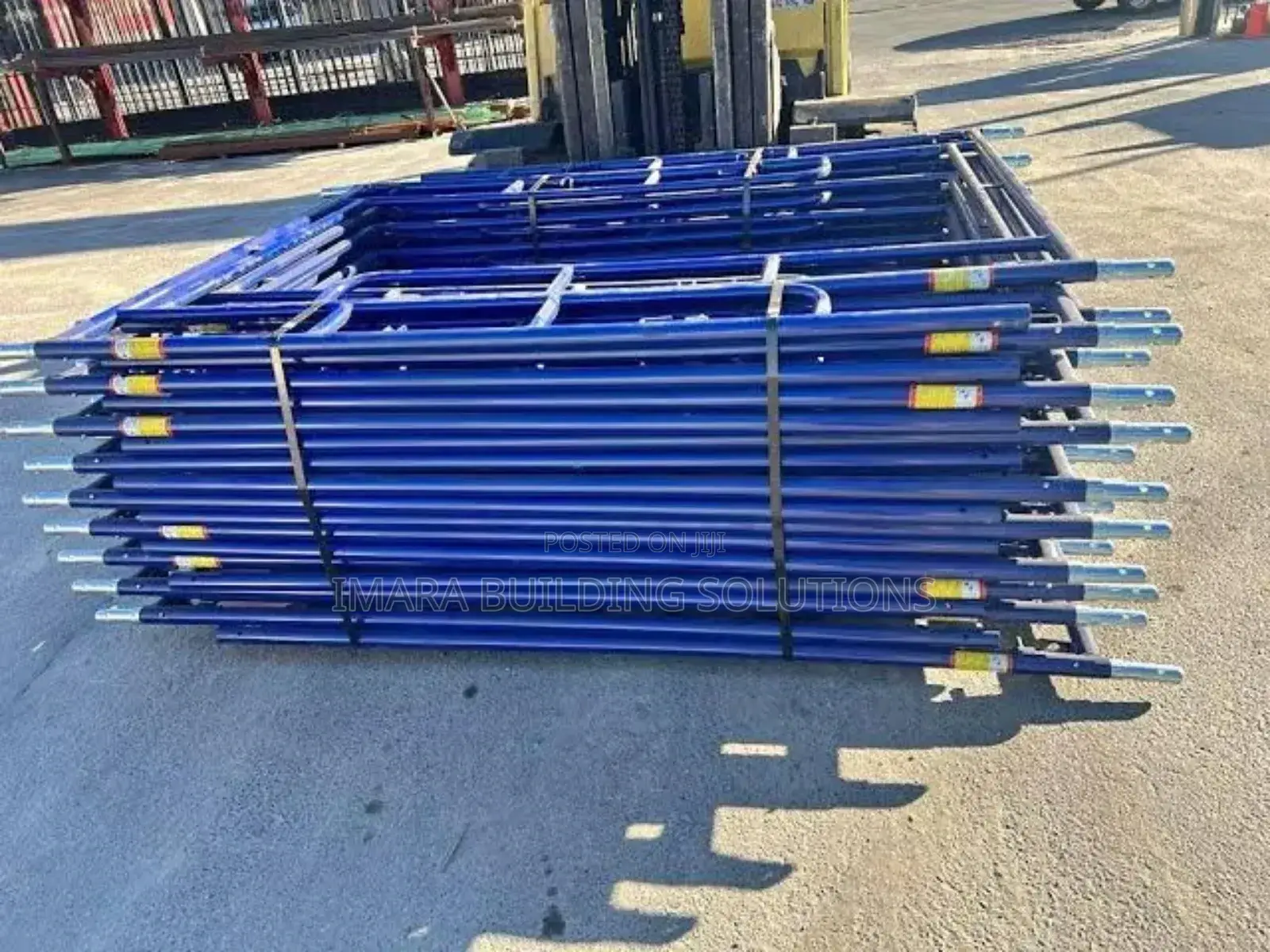 Adjustable Scaffolding Ladder – Flexible Height