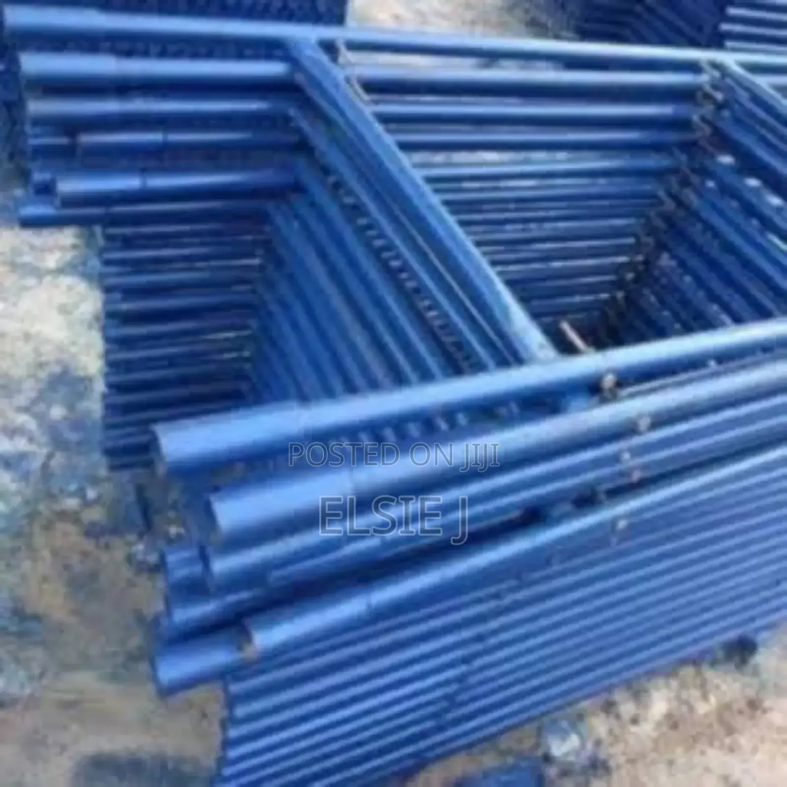 Foldable Scaffolding Ladder – Compact Storage Transport