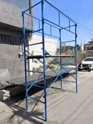 Multi-Section Scaffolding Ladder