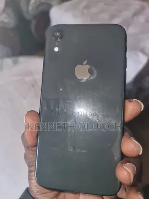 Apple XR 64 GB Black