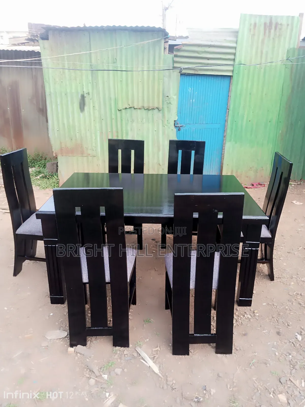 Fancy Cute Dining Set (6 Seater)