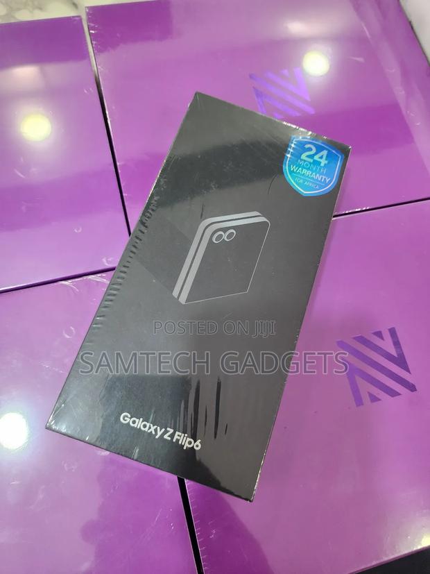 New Samsung Galaxy Z Flip6 512 GB Black - main view
