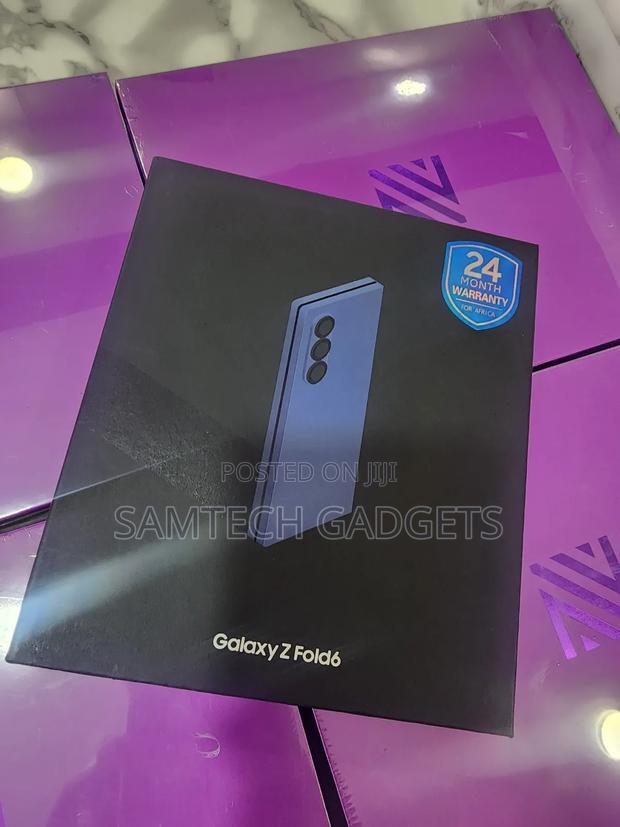 New Samsung Galaxy Z Fold6 256 GB Blue - main view
