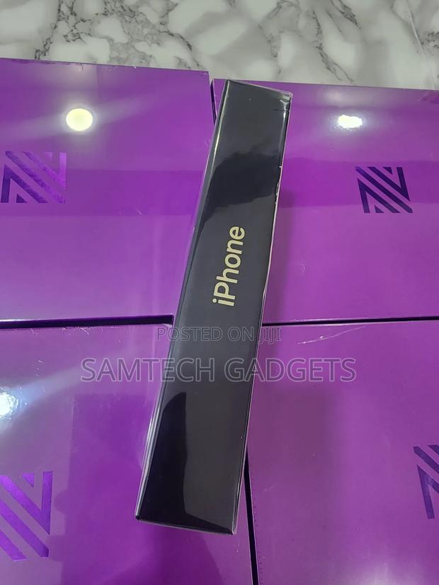 New Apple iPhone 12 Pro Max 256 GB Gold - thumbnail 3