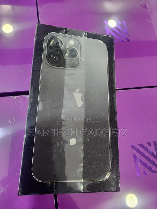 New Apple iPhone 13 Pro Max 256 GB Green