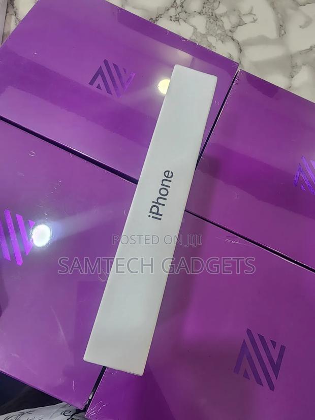 New Apple iPhone 14 Pro 256 GB Silver - thumbnail 2