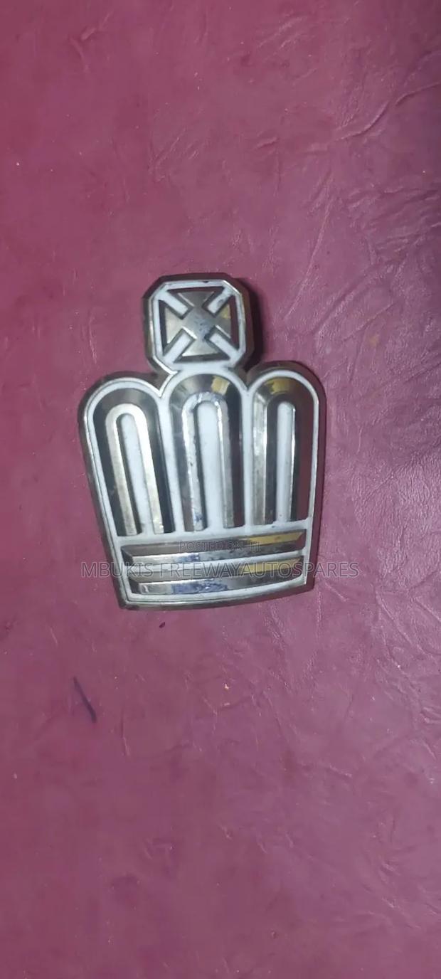 Emblem Logo Toyota Crown