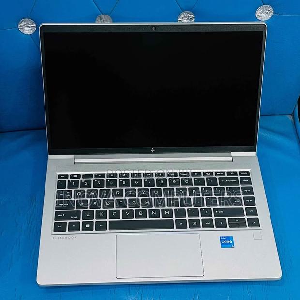 Laptop HP EliteBook 640 G10 16GB Intel Core I5 SSD 512GB