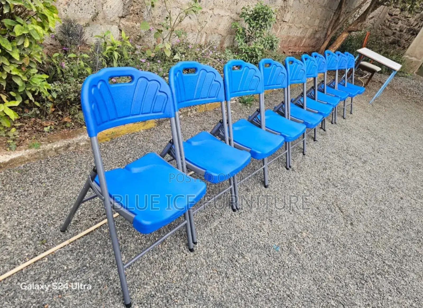Luxurious Foldable Chair