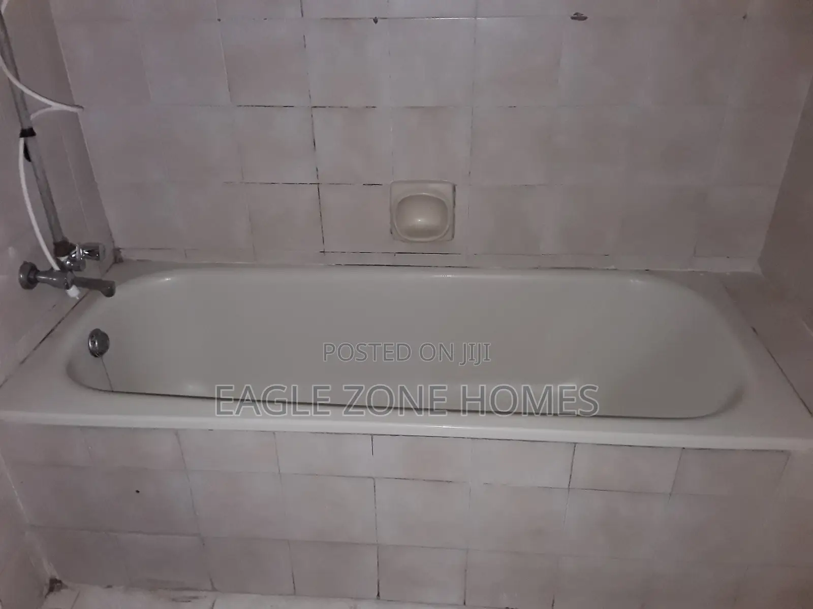 3bdrm Apartment in Rhapta Road for rent
