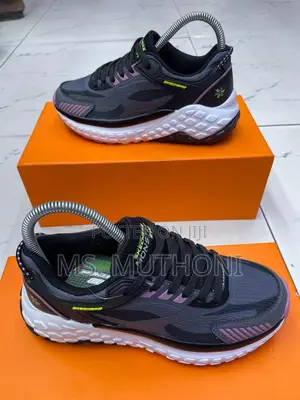 Ladies Gym / Workout Skechers Sizes 36-40